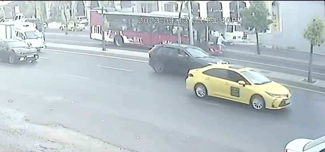 عمان : وفاة شاب بحادث دهس من قبل الباص السريع (فيديو)
